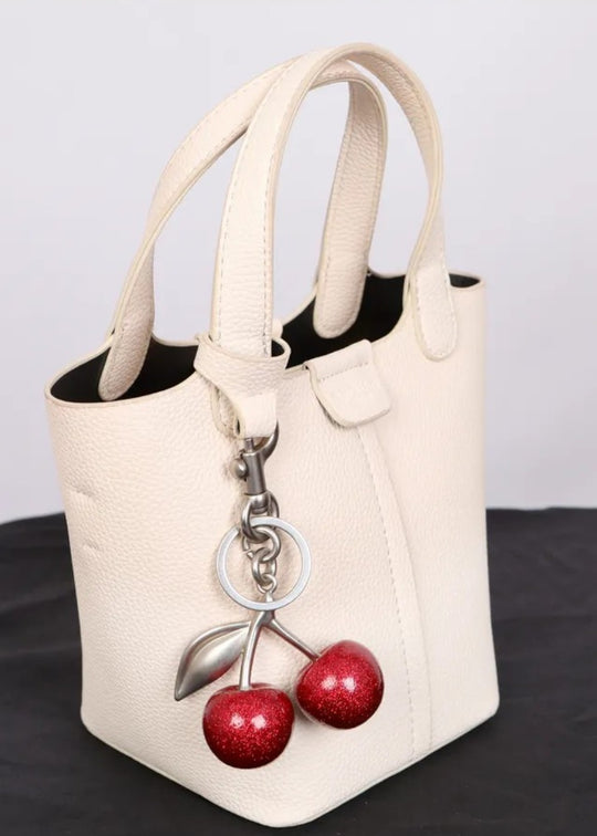 Charme cerise rouge