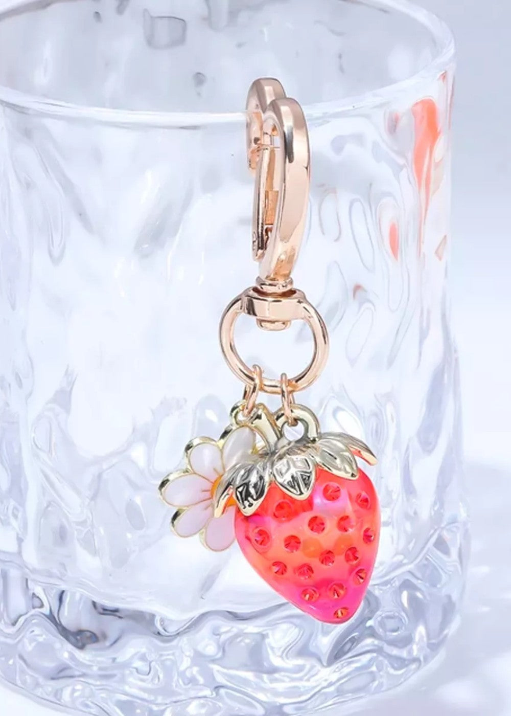 Breloque fraise et marguerite