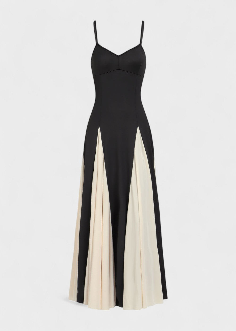 Robe noire à fines bretelles