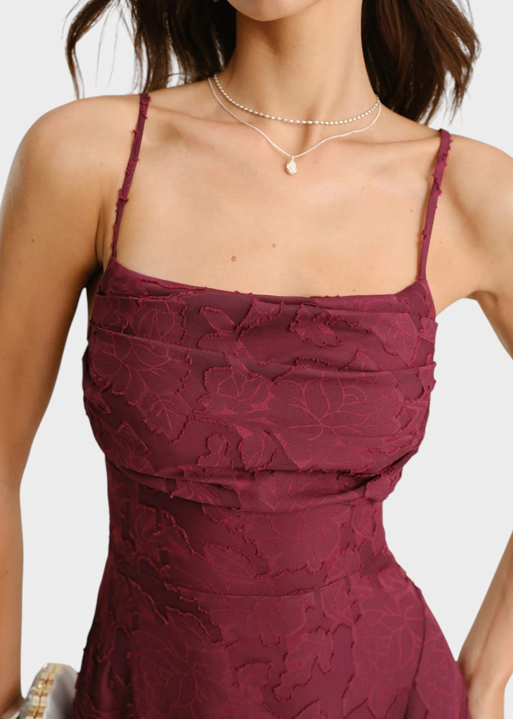 Robe longue à fleurs et dos nu